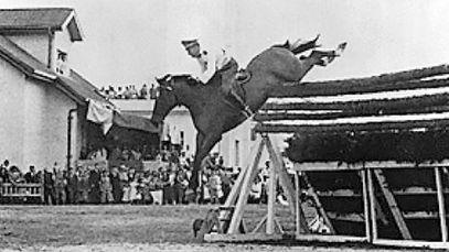 The record for high jump is 2,47m by Capt. Alberto Larraguibel Morales and Huaso, in Chile in 1949